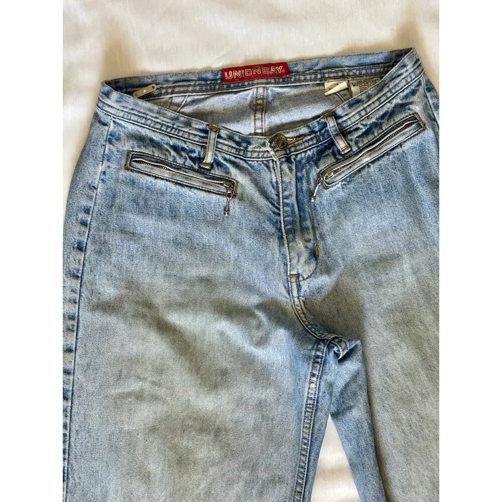 Vintage 1990s Unionbay Blue Denim Jeans Size 7 Mid rise Loose Fit Light Wash